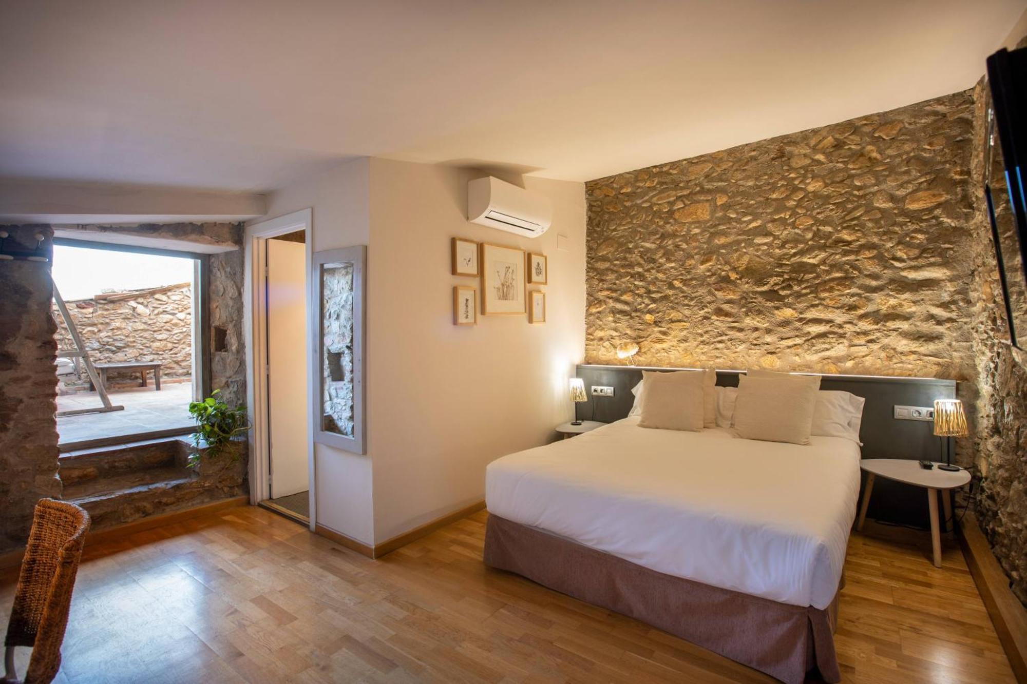 Hotel Boutique Niu De Sol - Designed For Adults 帕劳·萨巴尔德拉 外观 照片