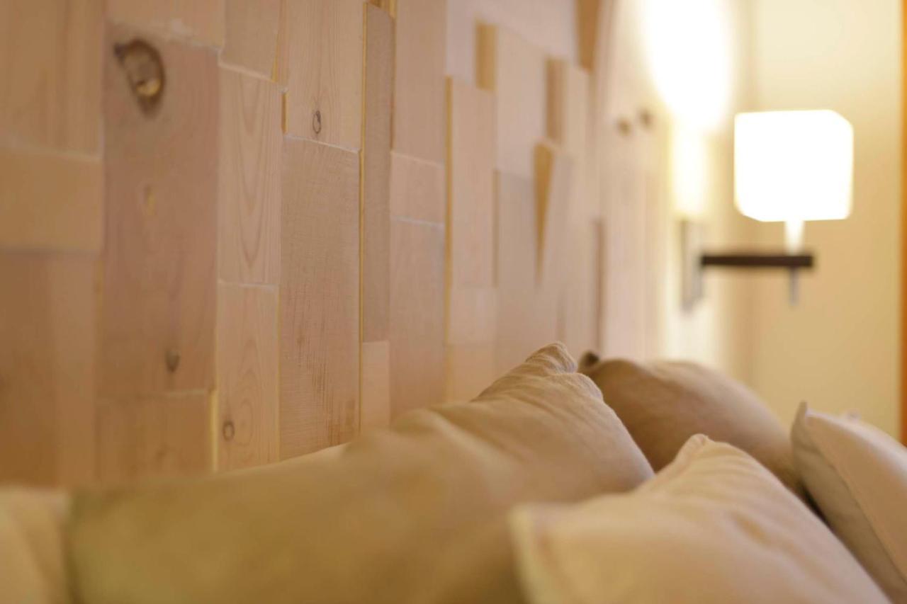 Hotel Boutique Niu De Sol - Designed For Adults 帕劳·萨巴尔德拉 外观 照片